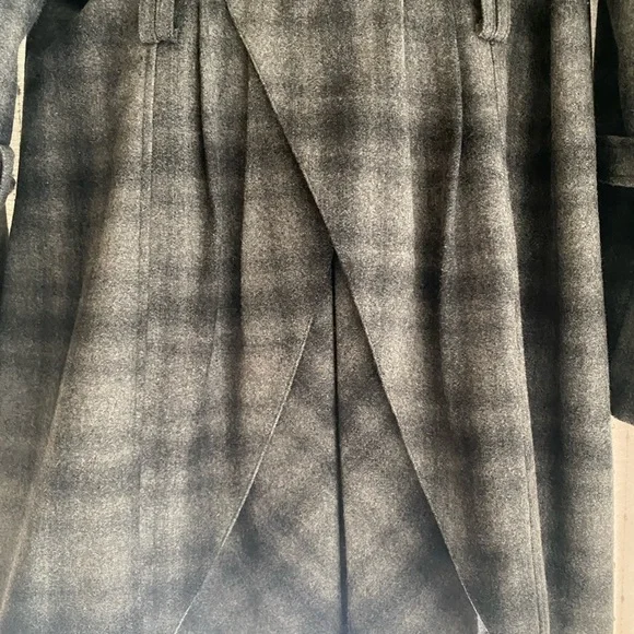 Guess Coat - Picture 10 of 11